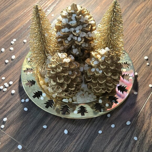 NEWBURY COLLECTION Golden Pinecone Candle Garden NEW IN BOX! - Picture 12 of 14